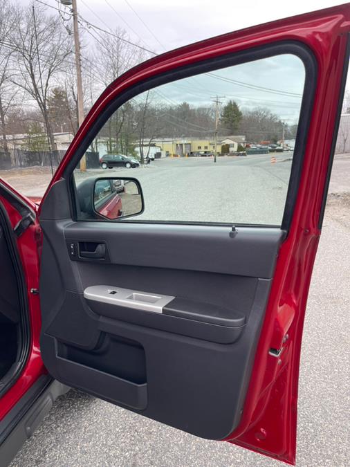 2010 Ford Escape 4WD 4dr XLT, available for sale in Ashland , Massachusetts | New Beginning Auto Service Inc . Ashland , Massachusetts 2010 Ford Escape 4WD 4dr XLT, available for sale in Ashland , Massachusetts | New Beginning Auto Service Inc . Ashland , Massachusetts