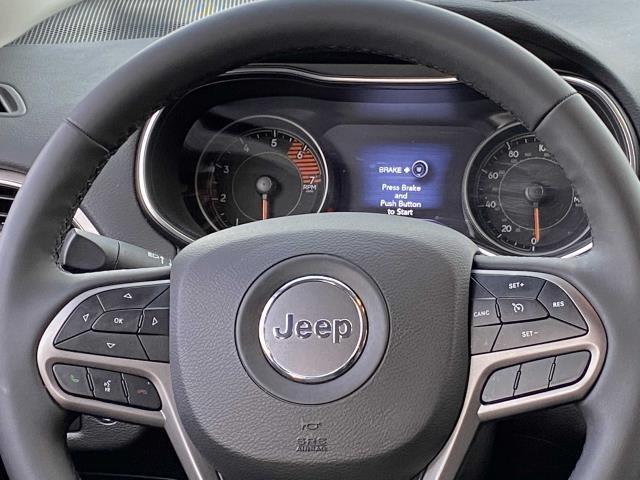 2022 Jeep Cherokee Latitude Lux, available for sale in Bronx, New York | Eastchester Motor Cars. Bronx, New York 2022 Jeep Cherokee Latitude Lux, available for sale in Bronx, New York | Eastchester Motor Cars. Bronx, New York