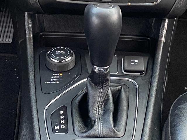 2022 Jeep Cherokee Latitude Lux, available for sale in Bronx, New York | Eastchester Motor Cars. Bronx, New York 2022 Jeep Cherokee Latitude Lux, available for sale in Bronx, New York | Eastchester Motor Cars. Bronx, New York