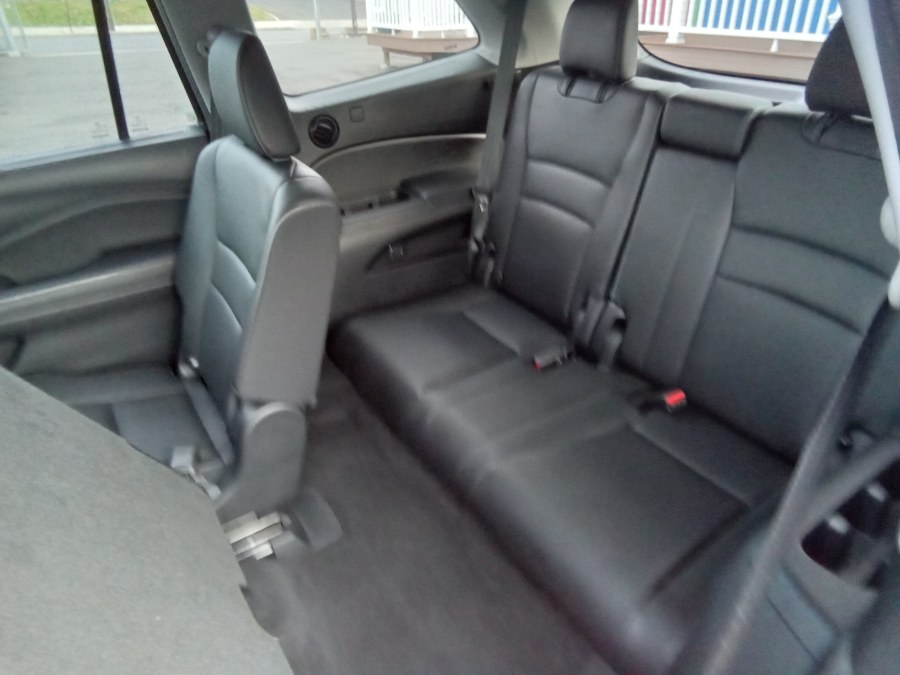 2019 Honda Pilot EX-L w/Navi & RES AWD, available for sale in Irvington, New Jersey | NJ Used Cars Center. Irvington, New Jersey 2019 Honda Pilot EX-L w/Navi & RES AWD, available for sale in Irvington, New Jersey | NJ Used Cars Center. Irvington, New Jersey