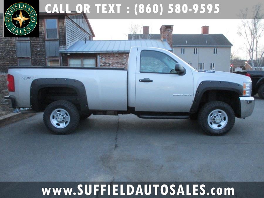 2009 Chevrolet Silverado 2500HD 4WD Reg Cab 133" Work Truck, available for sale in Suffield, Connecticut | Suffield Auto LLC. Suffield, Connecticut