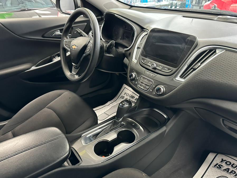 2020 Chevrolet Malibu 4dr Sdn LT, available for sale in Inwood, New York | 5 Towns Drive. Inwood, New York 2020 Chevrolet Malibu 4dr Sdn LT, available for sale in Inwood, New York | 5 Towns Drive. Inwood, New York