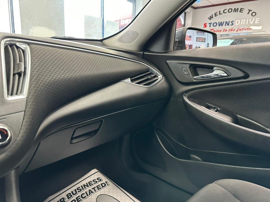 2020 Chevrolet Malibu 4dr Sdn LT, available for sale in Inwood, New York | 5 Towns Drive. Inwood, New York 2020 Chevrolet Malibu 4dr Sdn LT, available for sale in Inwood, New York | 5 Towns Drive. Inwood, New York