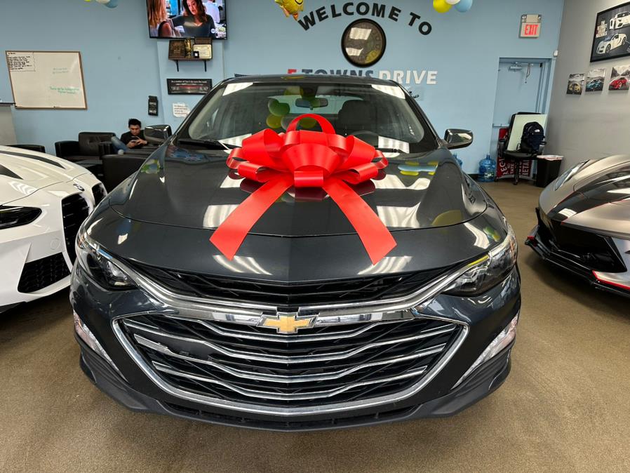 2020 Chevrolet Malibu 4dr Sdn LT, available for sale in Inwood, New York | 5 Towns Drive. Inwood, New York 2020 Chevrolet Malibu 4dr Sdn LT, available for sale in Inwood, New York | 5 Towns Drive. Inwood, New York
