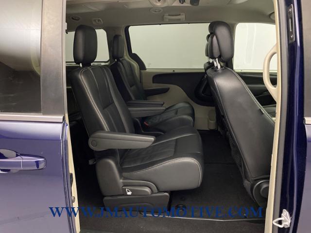 2016 Chrysler Town & Country 4dr Wgn Touring, available for sale in Naugatuck, Connecticut | J&M Automotive Sls&Svc LLC. Naugatuck, Connecticut 2016 Chrysler Town & Country 4dr Wgn Touring, available for sale in Naugatuck, Connecticut | J&M Automotive Sls&Svc LLC. Naugatuck, Connecticut