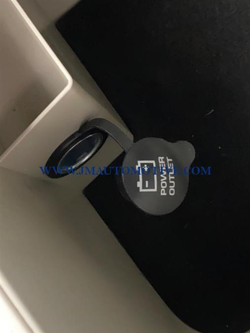 2016 Chrysler Town & Country 4dr Wgn Touring, available for sale in Naugatuck, Connecticut | J&M Automotive Sls&Svc LLC. Naugatuck, Connecticut 2016 Chrysler Town & Country 4dr Wgn Touring, available for sale in Naugatuck, Connecticut | J&M Automotive Sls&Svc LLC. Naugatuck, Connecticut
