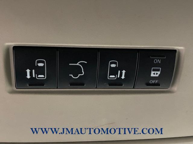 2016 Chrysler Town & Country 4dr Wgn Touring, available for sale in Naugatuck, Connecticut | J&M Automotive Sls&Svc LLC. Naugatuck, Connecticut 2016 Chrysler Town & Country 4dr Wgn Touring, available for sale in Naugatuck, Connecticut | J&M Automotive Sls&Svc LLC. Naugatuck, Connecticut