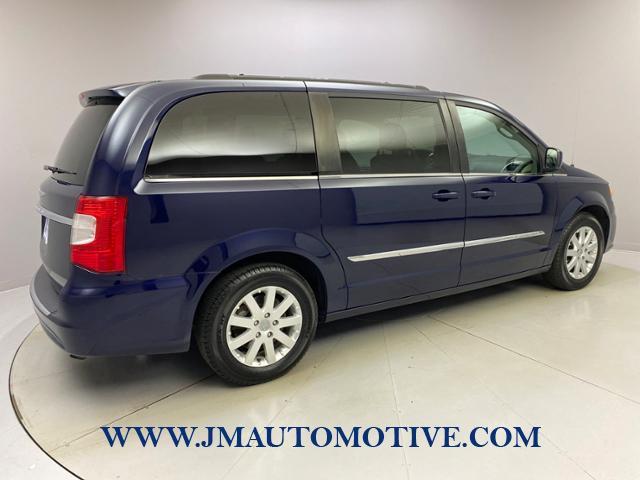 2016 Chrysler Town & Country 4dr Wgn Touring, available for sale in Naugatuck, Connecticut | J&M Automotive Sls&Svc LLC. Naugatuck, Connecticut 2016 Chrysler Town & Country 4dr Wgn Touring, available for sale in Naugatuck, Connecticut | J&M Automotive Sls&Svc LLC. Naugatuck, Connecticut