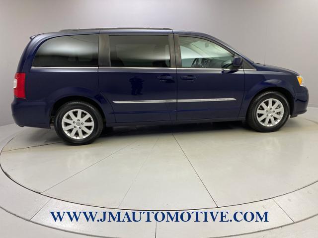 2016 Chrysler Town & Country 4dr Wgn Touring, available for sale in Naugatuck, Connecticut | J&M Automotive Sls&Svc LLC. Naugatuck, Connecticut 2016 Chrysler Town & Country 4dr Wgn Touring, available for sale in Naugatuck, Connecticut | J&M Automotive Sls&Svc LLC. Naugatuck, Connecticut