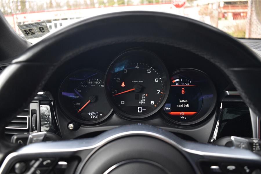 2020 Porsche Macan Base AWD 4dr SUV, available for sale in Great Neck, New York | Camy Cars. Great Neck, New York 2020 Porsche Macan Base AWD 4dr SUV, available for sale in Great Neck, New York | Camy Cars. Great Neck, New York