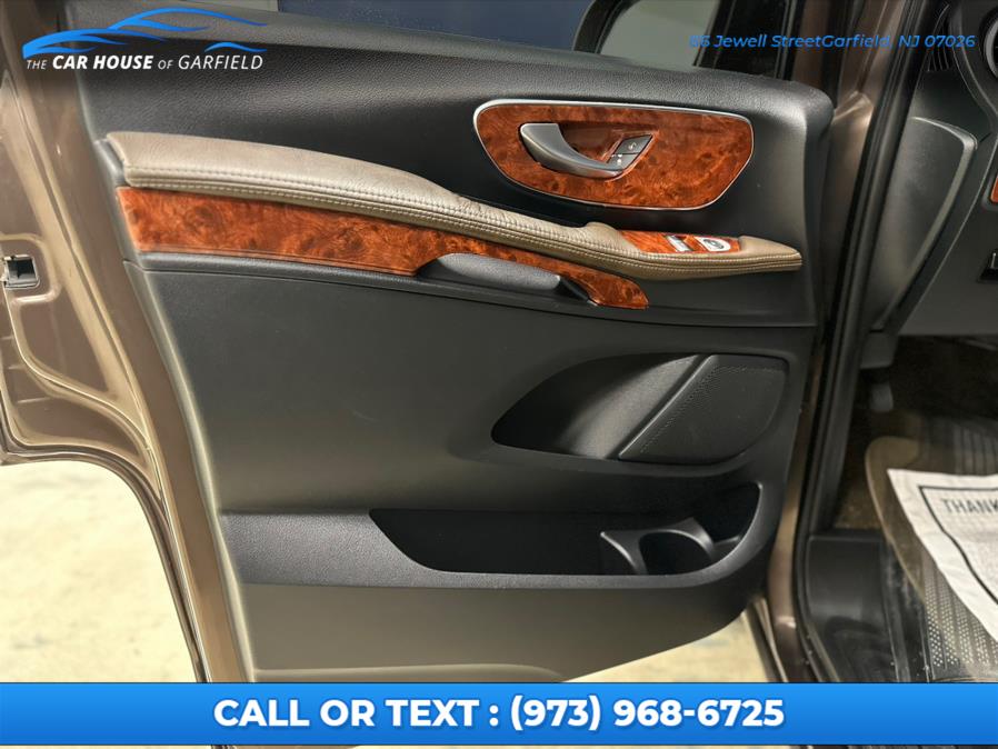 2017 Mercedes-Benz Metris Passenger Van Standard Roof 126" Wheelbase, available for sale in Wayne, New Jersey | Car House Of Garfield. Wayne, New Jersey 2017 Mercedes-Benz Metris Passenger Van Standard Roof 126" Wheelbase, available for sale in Wayne, New Jersey | Car House Of Garfield. Wayne, New Jersey