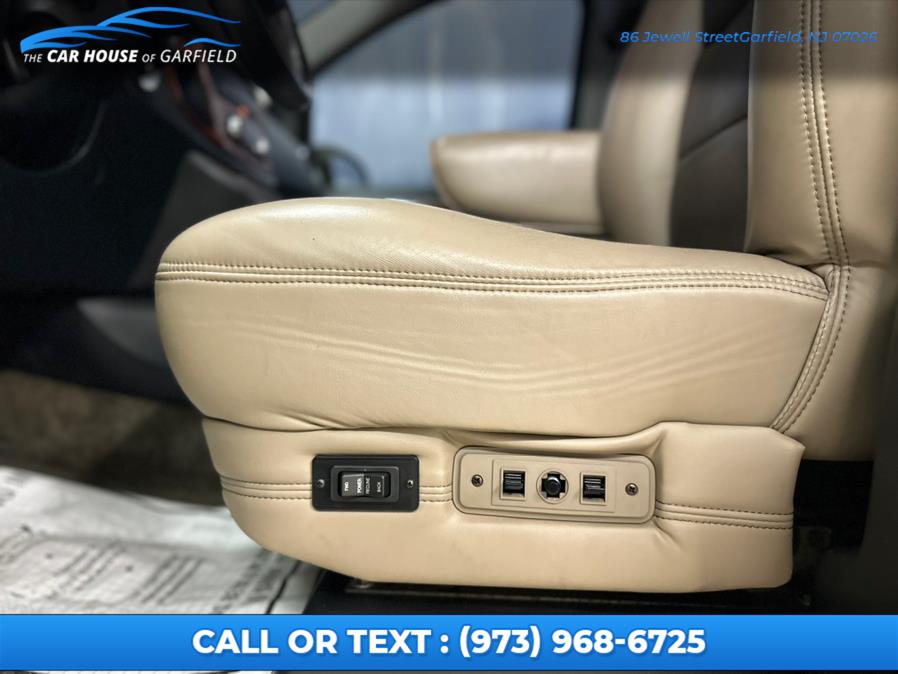 2017 Mercedes-Benz Metris Passenger Van Standard Roof 126" Wheelbase, available for sale in Wayne, New Jersey | Car House Of Garfield. Wayne, New Jersey 2017 Mercedes-Benz Metris Passenger Van Standard Roof 126" Wheelbase, available for sale in Wayne, New Jersey | Car House Of Garfield. Wayne, New Jersey