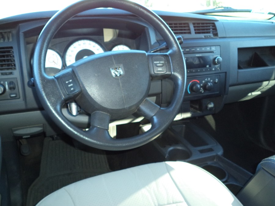 2009 Dodge Dakota 4WD Crew Cab Bighorn/Lonestar, available for sale in Berlin, Connecticut | International Motorcars llc. Berlin, Connecticut 2009 Dodge Dakota 4WD Crew Cab Bighorn/Lonestar, available for sale in Berlin, Connecticut | International Motorcars llc. Berlin, Connecticut