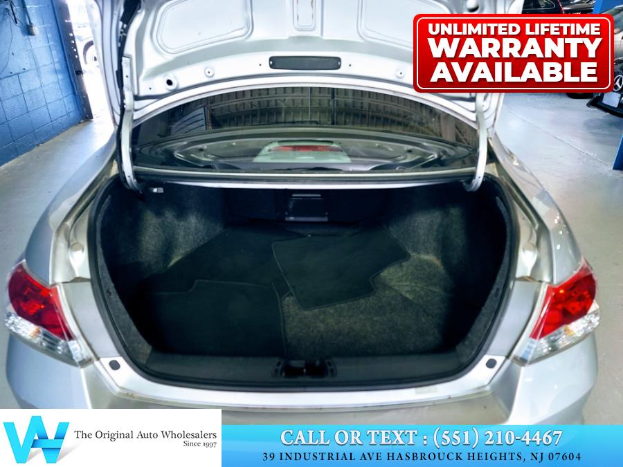 2012 Honda Accord Sdn 4dr I4 Auto LX, available for sale in Hasbrouck Heights, New Jersey | AW Auto & Truck Wholesalers, Inc. Hasbrouck Heights, New Jersey 2012 Honda Accord Sdn 4dr I4 Auto LX, available for sale in Hasbrouck Heights, New Jersey | AW Auto & Truck Wholesalers, Inc. Hasbrouck Heights, New Jersey