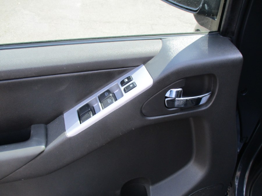 2012 Nissan Pathfinder SV 4x4, available for sale in Meriden, Connecticut | Cos Central Auto. Meriden, Connecticut 2012 Nissan Pathfinder SV 4x4, available for sale in Meriden, Connecticut | Cos Central Auto. Meriden, Connecticut