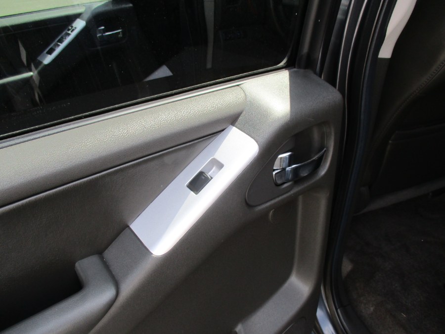 2012 Nissan Pathfinder SV 4x4, available for sale in Meriden, Connecticut | Cos Central Auto. Meriden, Connecticut 2012 Nissan Pathfinder SV 4x4, available for sale in Meriden, Connecticut | Cos Central Auto. Meriden, Connecticut