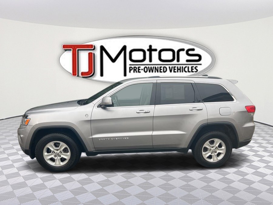 2015 Jeep Grand Cherokee 4WD 4dr Laredo, available for sale in New London, Connecticut | TJ Motors. New London, Connecticut 2015 Jeep Grand Cherokee 4WD 4dr Laredo, available for sale in New London, Connecticut | TJ Motors. New London, Connecticut