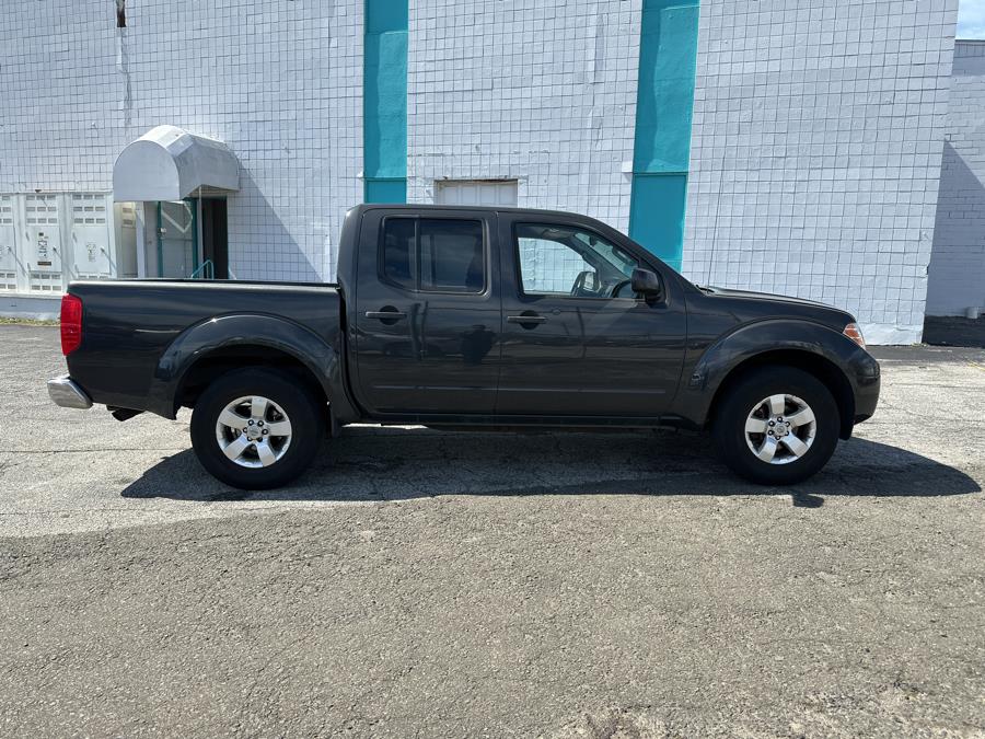 2013 Nissan Frontier 4WD Crew Cab SWB SV AUTO, available for sale in Milford, Connecticut | Dealertown Auto Wholesalers. Milford, Connecticut 2013 Nissan Frontier 4WD Crew Cab SWB SV AUTO, available for sale in Milford, Connecticut | Dealertown Auto Wholesalers. Milford, Connecticut