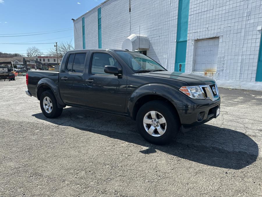 2013 Nissan Frontier 4WD Crew Cab SWB SV AUTO, available for sale in Milford, Connecticut | Dealertown Auto Wholesalers. Milford, Connecticut 2013 Nissan Frontier 4WD Crew Cab SWB SV AUTO, available for sale in Milford, Connecticut | Dealertown Auto Wholesalers. Milford, Connecticut