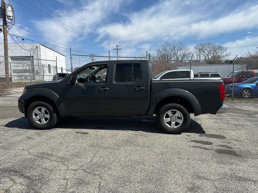 2013 Nissan Frontier 4WD Crew Cab SWB SV AUTO, available for sale in Milford, Connecticut | Dealertown Auto Wholesalers. Milford, Connecticut 2013 Nissan Frontier 4WD Crew Cab SWB SV AUTO, available for sale in Milford, Connecticut | Dealertown Auto Wholesalers. Milford, Connecticut