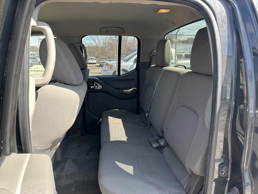 2013 Nissan Frontier 4WD Crew Cab SWB SV AUTO, available for sale in Milford, Connecticut | Dealertown Auto Wholesalers. Milford, Connecticut 2013 Nissan Frontier 4WD Crew Cab SWB SV AUTO, available for sale in Milford, Connecticut | Dealertown Auto Wholesalers. Milford, Connecticut
