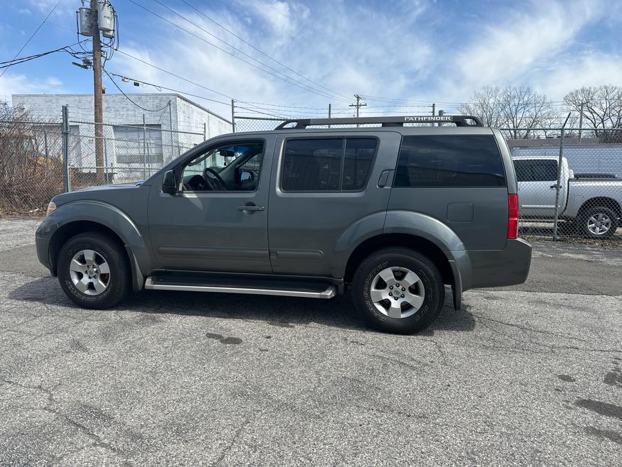 2007 Nissan Pathfinder 4WD 4dr SE, available for sale in Milford, Connecticut | Dealertown Auto Wholesalers. Milford, Connecticut 2007 Nissan Pathfinder 4WD 4dr SE, available for sale in Milford, Connecticut | Dealertown Auto Wholesalers. Milford, Connecticut