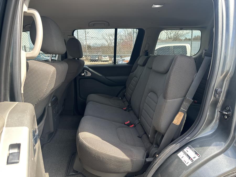 2007 Nissan Pathfinder 4WD 4dr SE, available for sale in Milford, Connecticut | Dealertown Auto Wholesalers. Milford, Connecticut 2007 Nissan Pathfinder 4WD 4dr SE, available for sale in Milford, Connecticut | Dealertown Auto Wholesalers. Milford, Connecticut