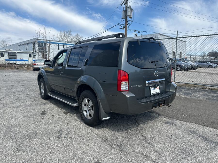 2007 Nissan Pathfinder 4WD 4dr SE, available for sale in Milford, Connecticut | Dealertown Auto Wholesalers. Milford, Connecticut 2007 Nissan Pathfinder 4WD 4dr SE, available for sale in Milford, Connecticut | Dealertown Auto Wholesalers. Milford, Connecticut