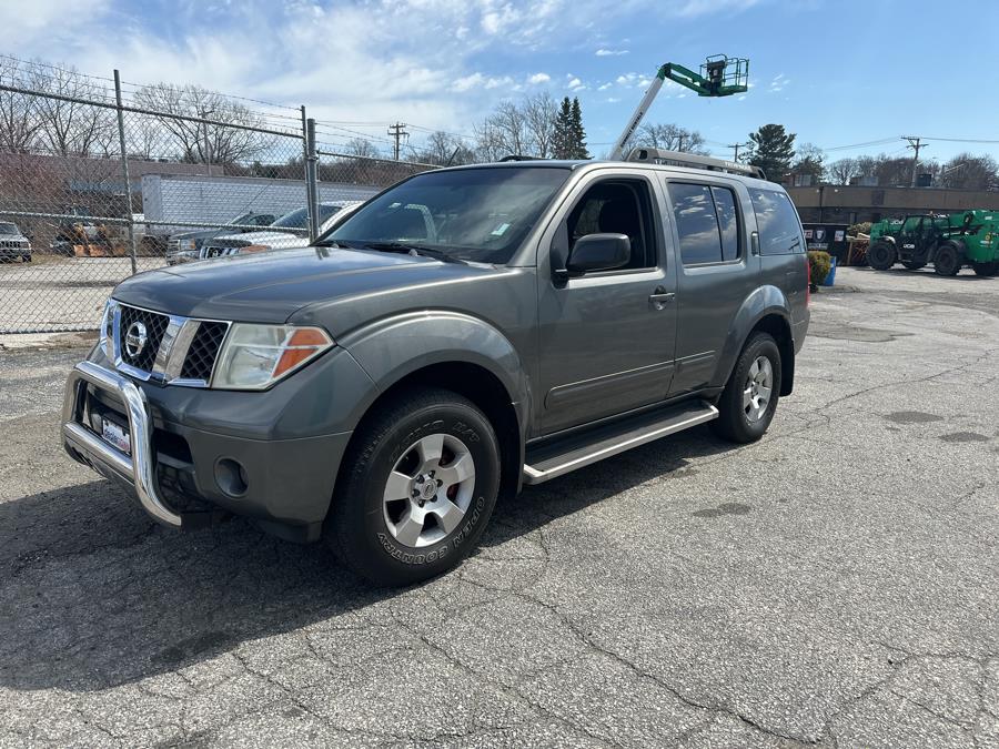 2007 Nissan Pathfinder 4WD 4dr SE, available for sale in Milford, Connecticut | Dealertown Auto Wholesalers. Milford, Connecticut 2007 Nissan Pathfinder 4WD 4dr SE, available for sale in Milford, Connecticut | Dealertown Auto Wholesalers. Milford, Connecticut