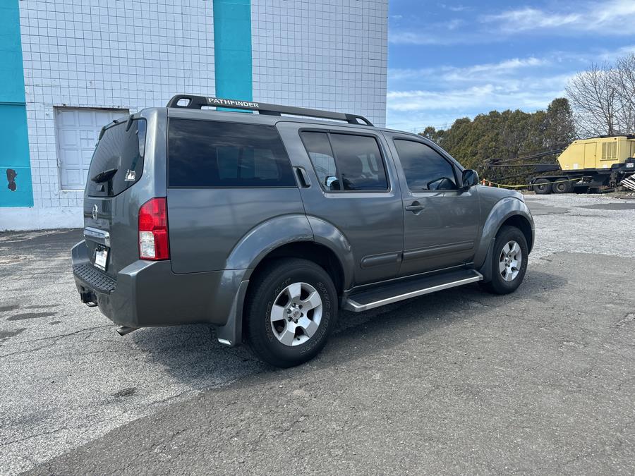 2007 Nissan Pathfinder 4WD 4dr SE, available for sale in Milford, Connecticut | Dealertown Auto Wholesalers. Milford, Connecticut 2007 Nissan Pathfinder 4WD 4dr SE, available for sale in Milford, Connecticut | Dealertown Auto Wholesalers. Milford, Connecticut