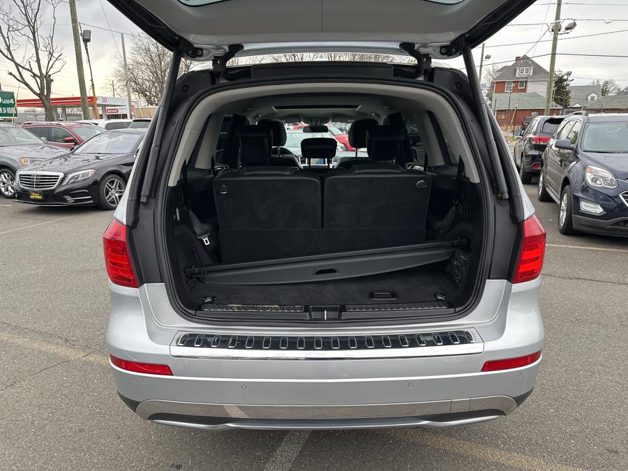 2014 Mercedes-Benz GL-Class 4MATIC 4dr GL 450, available for sale in Little Ferry, New Jersey | Victoria Preowned Autos Inc. Little Ferry, New Jersey 2014 Mercedes-Benz GL-Class 4MATIC 4dr GL 450, available for sale in Little Ferry, New Jersey | Victoria Preowned Autos Inc. Little Ferry, New Jersey