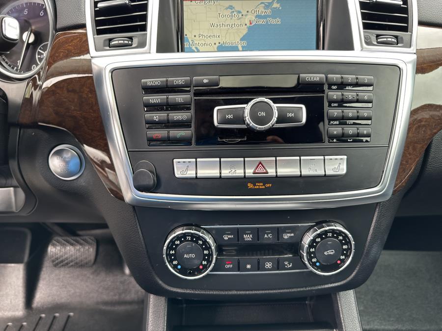 2014 Mercedes-Benz GL-Class 4MATIC 4dr GL 450, available for sale in Little Ferry, New Jersey | Victoria Preowned Autos Inc. Little Ferry, New Jersey 2014 Mercedes-Benz GL-Class 4MATIC 4dr GL 450, available for sale in Little Ferry, New Jersey | Victoria Preowned Autos Inc. Little Ferry, New Jersey