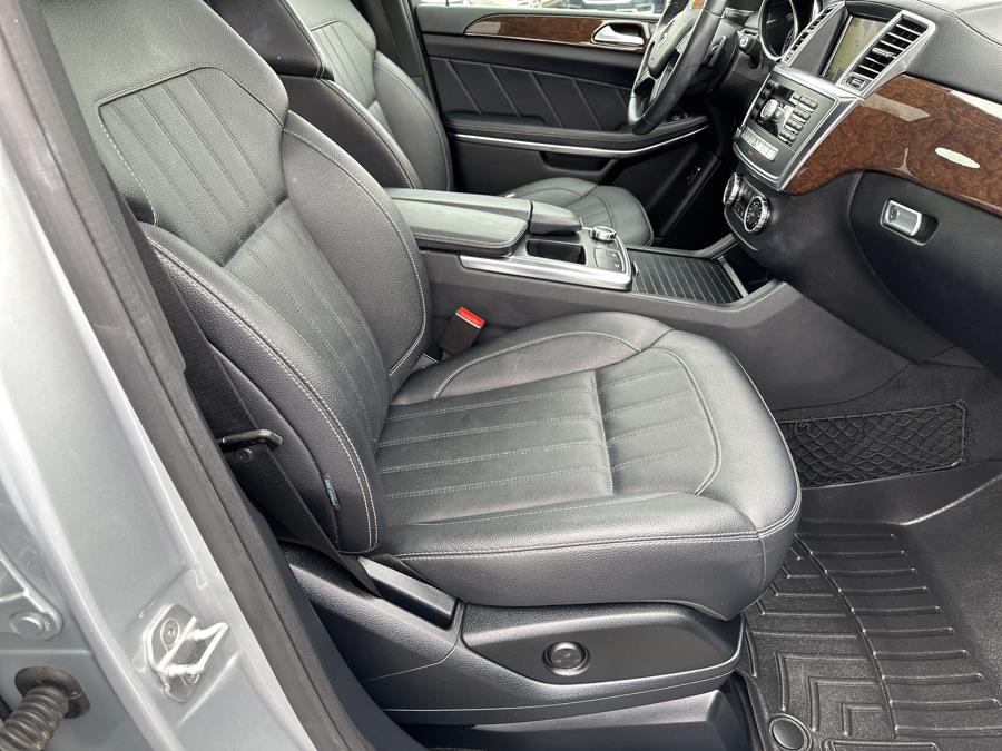 2014 Mercedes-Benz GL-Class 4MATIC 4dr GL 450, available for sale in Little Ferry, New Jersey | Victoria Preowned Autos Inc. Little Ferry, New Jersey 2014 Mercedes-Benz GL-Class 4MATIC 4dr GL 450, available for sale in Little Ferry, New Jersey | Victoria Preowned Autos Inc. Little Ferry, New Jersey