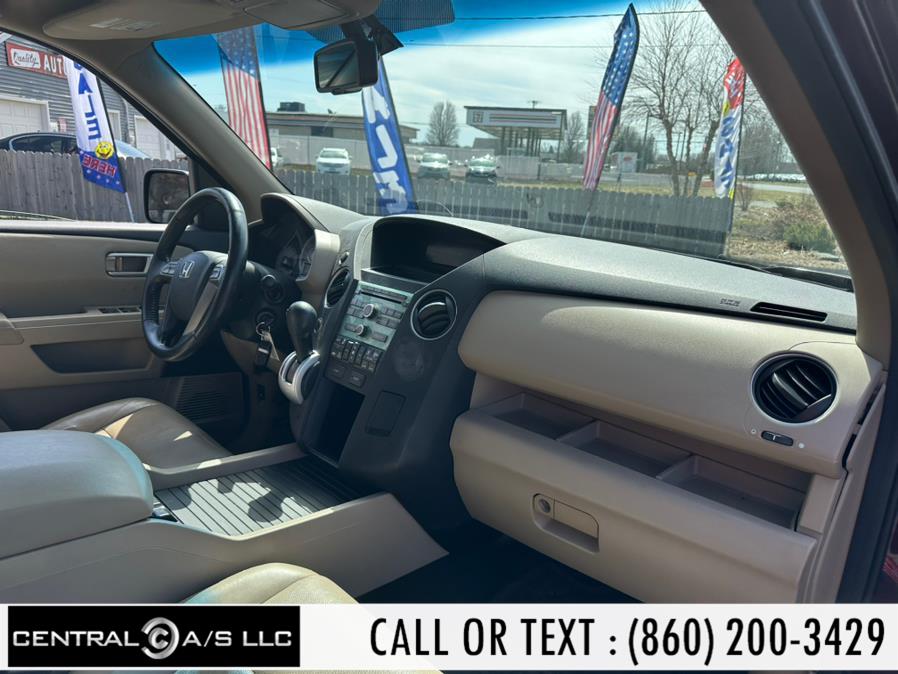 2010 Honda Pilot 4WD 4dr EX-L, available for sale in East Windsor, Connecticut | Central A/S LLC. East Windsor, Connecticut 2010 Honda Pilot 4WD 4dr EX-L, available for sale in East Windsor, Connecticut | Central A/S LLC. East Windsor, Connecticut