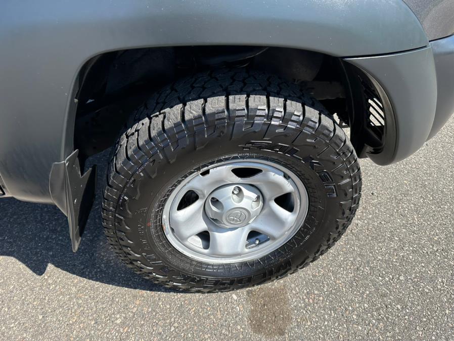 2009 Toyota Tacoma 4WD Reg I4 MT (Natl), available for sale in South Windsor, Connecticut | Mike And Tony Auto Sales, Inc. South Windsor, Connecticut 2009 Toyota Tacoma 4WD Reg I4 MT (Natl), available for sale in South Windsor, Connecticut | Mike And Tony Auto Sales, Inc. South Windsor, Connecticut