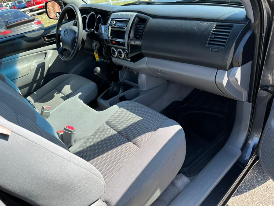 2009 Toyota Tacoma 4WD Reg I4 MT (Natl), available for sale in South Windsor, Connecticut | Mike And Tony Auto Sales, Inc. South Windsor, Connecticut 2009 Toyota Tacoma 4WD Reg I4 MT (Natl), available for sale in South Windsor, Connecticut | Mike And Tony Auto Sales, Inc. South Windsor, Connecticut