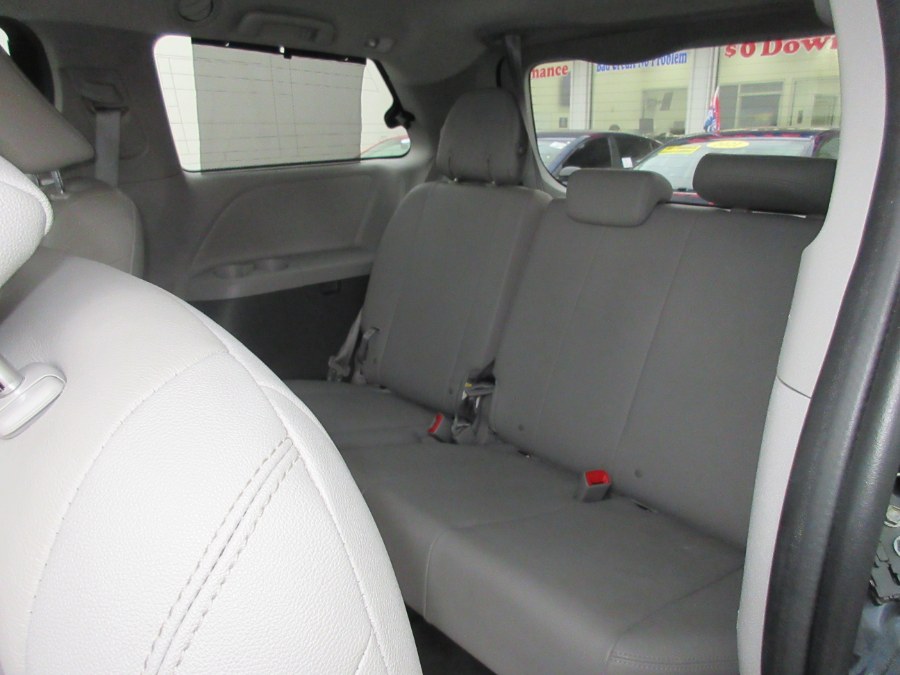 2020 Toyota Sienna Limited Premium FWD 7-Passenger (Natl), available for sale in Linden, New Jersey | Route 27 Auto Mall. Linden, New Jersey 2020 Toyota Sienna Limited Premium FWD 7-Passenger (Natl), available for sale in Linden, New Jersey | Route 27 Auto Mall. Linden, New Jersey