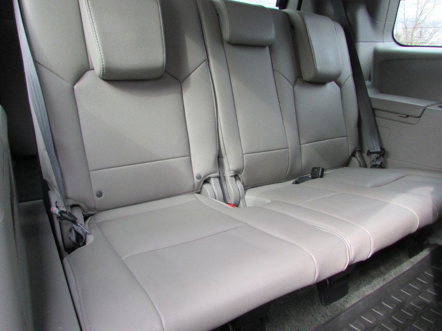 2015 Honda Pilot 4WD 4dr Touring w/RES & Navi, available for sale in East Windsor, Connecticut | United Auto Sales of E Windsor, Inc. East Windsor, Connecticut 2015 Honda Pilot 4WD 4dr Touring w/RES & Navi, available for sale in East Windsor, Connecticut | United Auto Sales of E Windsor, Inc. East Windsor, Connecticut