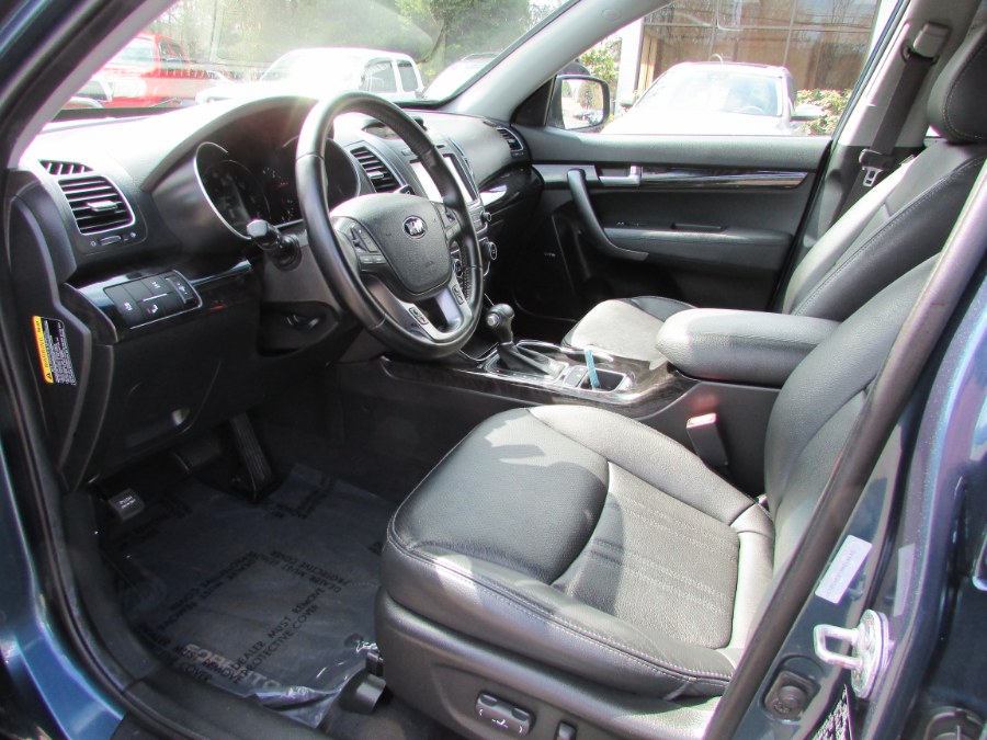 2014 Kia Sorento AWD 4dr I4 LX, available for sale in East Windsor, Connecticut | United Auto Sales of E Windsor, Inc. East Windsor, Connecticut 2014 Kia Sorento AWD 4dr I4 LX, available for sale in East Windsor, Connecticut | United Auto Sales of E Windsor, Inc. East Windsor, Connecticut