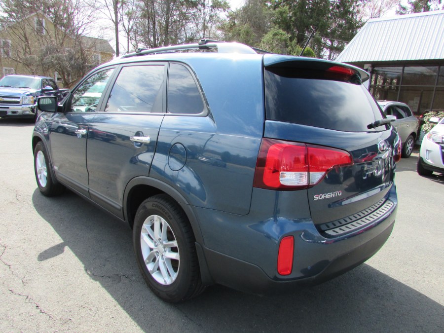 2014 Kia Sorento AWD 4dr I4 LX, available for sale in East Windsor, Connecticut | United Auto Sales of E Windsor, Inc. East Windsor, Connecticut 2014 Kia Sorento AWD 4dr I4 LX, available for sale in East Windsor, Connecticut | United Auto Sales of E Windsor, Inc. East Windsor, Connecticut