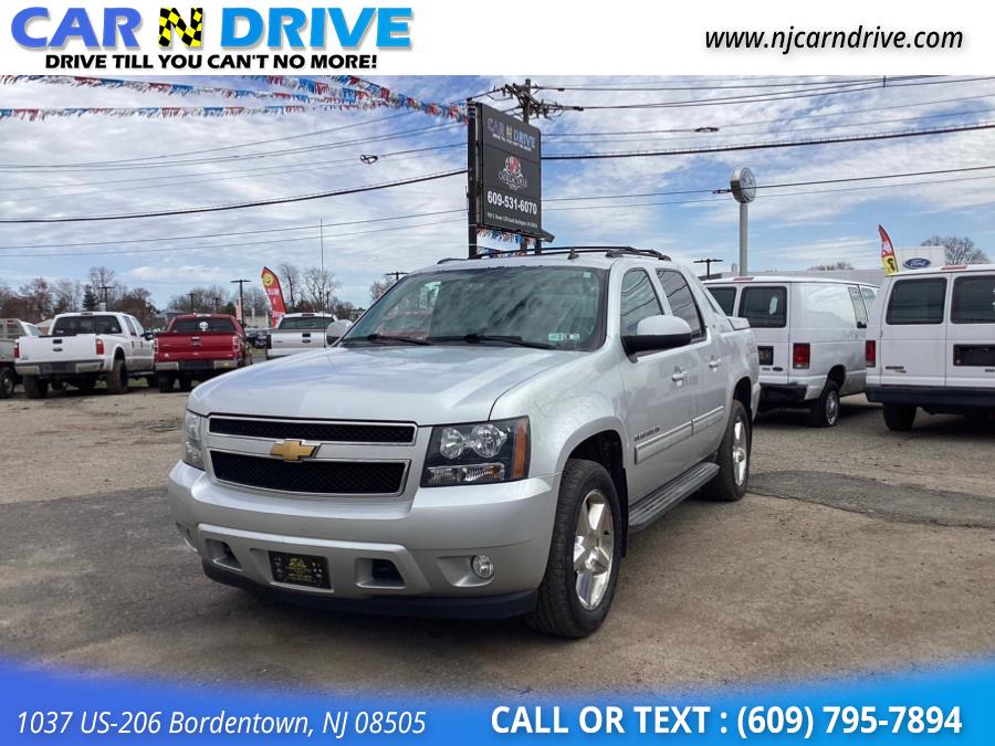 2012 Chevrolet Avalanche LT 4WD, available for sale in Burlington, New Jersey | Car N Drive. Burlington, New Jersey