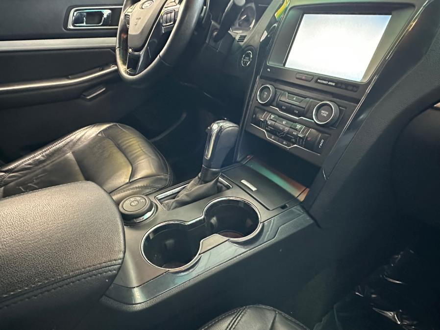 2016 Ford Explorer 4WD 4dr XLT, available for sale in Inwood, New York | 5 Towns Drive. Inwood, New York 2016 Ford Explorer 4WD 4dr XLT, available for sale in Inwood, New York | 5 Towns Drive. Inwood, New York