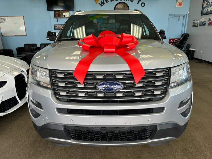 2016 Ford Explorer 4WD 4dr XLT, available for sale in Inwood, New York | 5 Towns Drive. Inwood, New York 2016 Ford Explorer 4WD 4dr XLT, available for sale in Inwood, New York | 5 Towns Drive. Inwood, New York