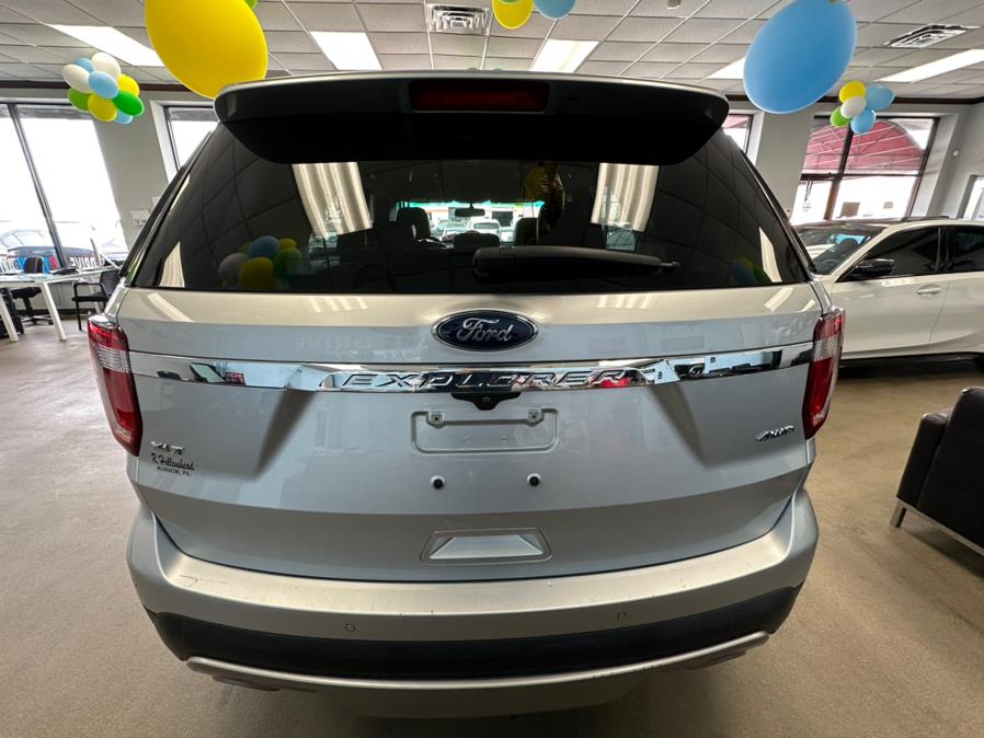 2016 Ford Explorer 4WD 4dr XLT, available for sale in Inwood, New York | 5 Towns Drive. Inwood, New York 2016 Ford Explorer 4WD 4dr XLT, available for sale in Inwood, New York | 5 Towns Drive. Inwood, New York