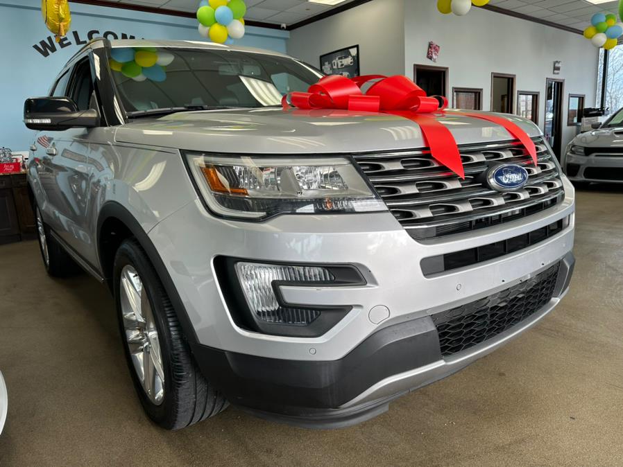 2016 Ford Explorer 4WD 4dr XLT, available for sale in Inwood, New York | 5 Towns Drive. Inwood, New York 2016 Ford Explorer 4WD 4dr XLT, available for sale in Inwood, New York | 5 Towns Drive. Inwood, New York