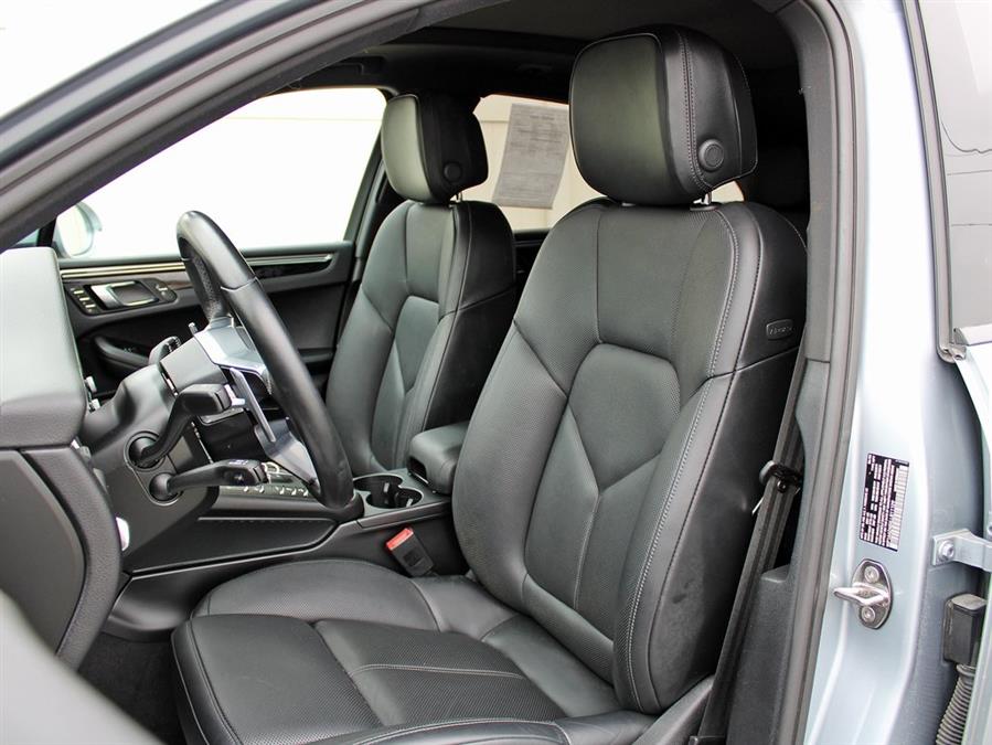 2020 Porsche Macan , available for sale in Great Neck, New York | Auto Expo Ent Inc.. Great Neck, New York 2020 Porsche Macan , available for sale in Great Neck, New York | Auto Expo Ent Inc.. Great Neck, New York