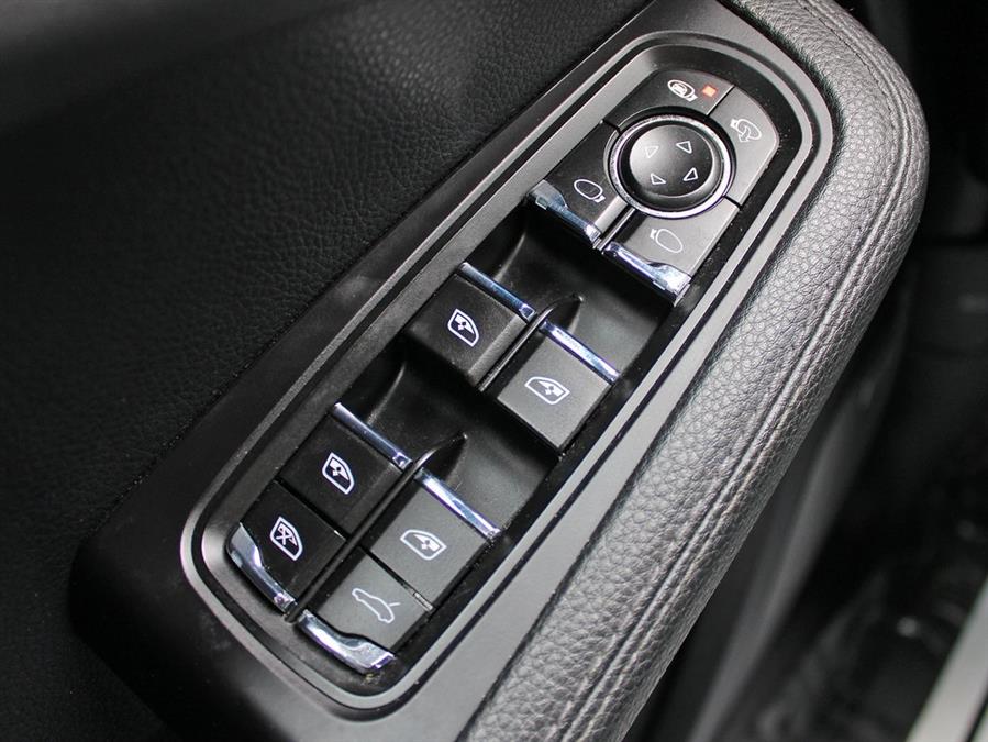 2020 Porsche Macan , available for sale in Great Neck, New York | Auto Expo Ent Inc.. Great Neck, New York 2020 Porsche Macan , available for sale in Great Neck, New York | Auto Expo Ent Inc.. Great Neck, New York