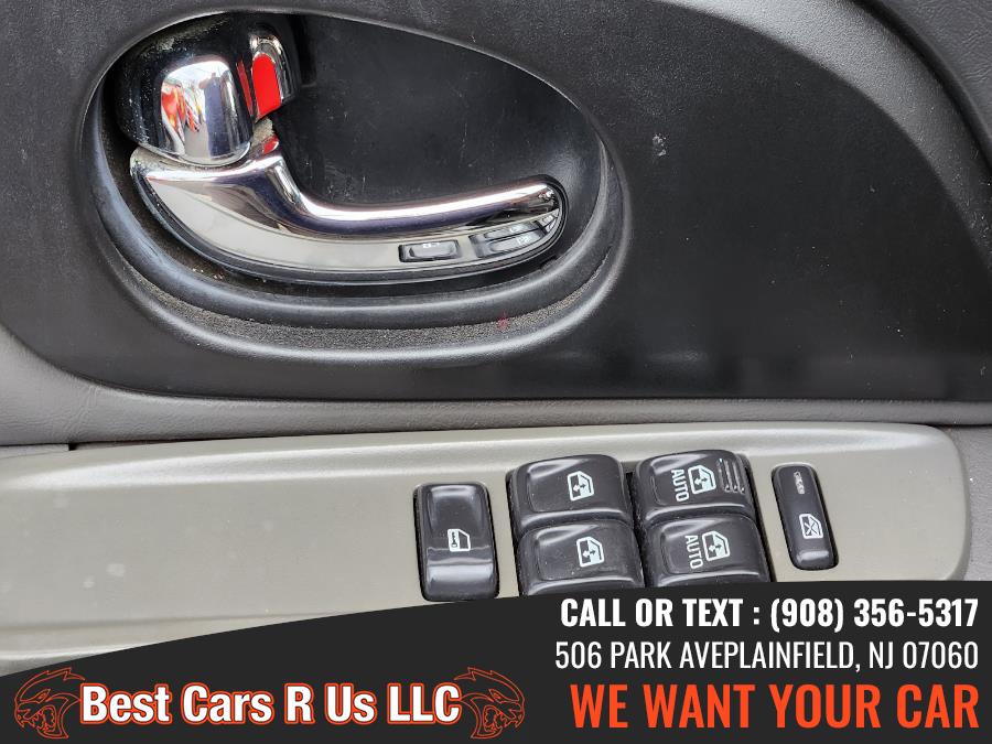 2004 GMC Envoy 4dr 4WD SLE, available for sale in Plainfield, New Jersey | Best Cars R Us LLC. Plainfield, New Jersey 2004 GMC Envoy 4dr 4WD SLE, available for sale in Plainfield, New Jersey | Best Cars R Us LLC. Plainfield, New Jersey