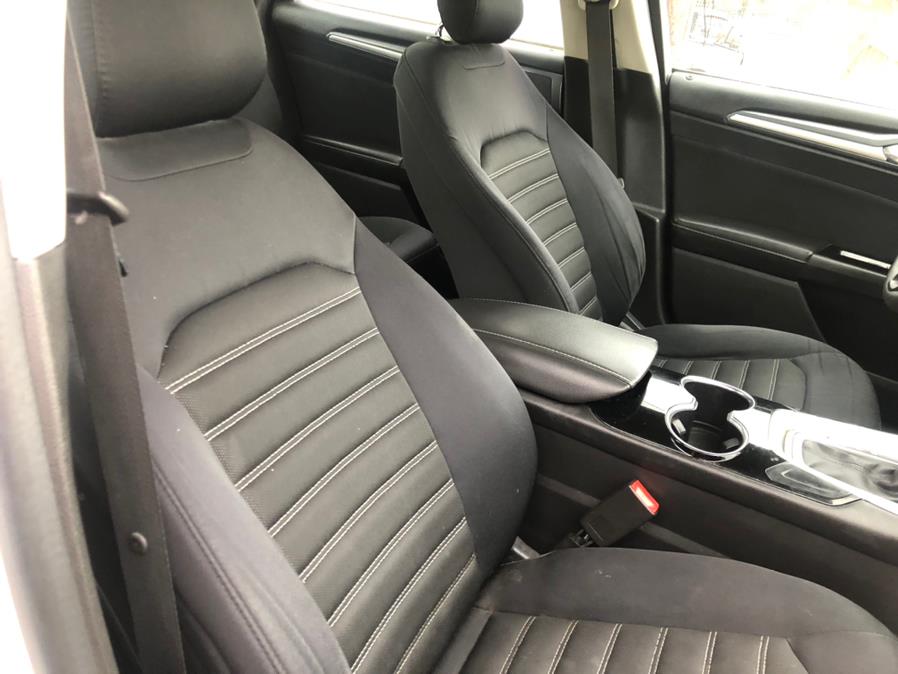 2014 Ford Fusion 4dr Sdn SE FWD, available for sale in Irvington, New Jersey | Elis Motors Corp. Irvington, New Jersey 2014 Ford Fusion 4dr Sdn SE FWD, available for sale in Irvington, New Jersey | Elis Motors Corp. Irvington, New Jersey