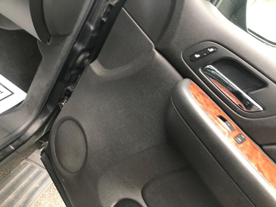 2007 Chevrolet Tahoe 4WD 4dr 1500 LTZ, available for sale in Irvington, New Jersey | Elis Motors Corp. Irvington, New Jersey 2007 Chevrolet Tahoe 4WD 4dr 1500 LTZ, available for sale in Irvington, New Jersey | Elis Motors Corp. Irvington, New Jersey